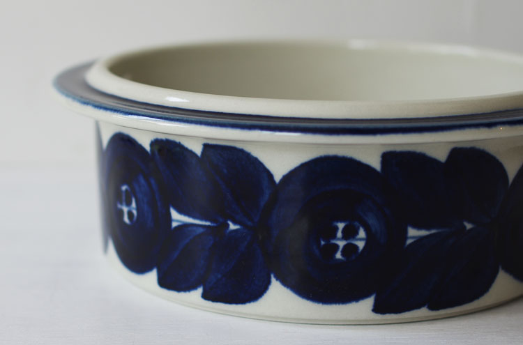 Arabia_Anemone18Bowl