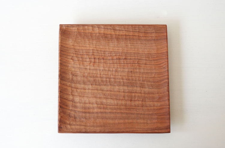 eramu_SquarePlate2
