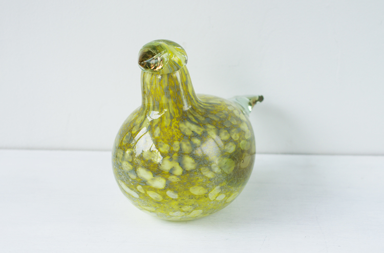 iittala_BirdPineGrosbeak