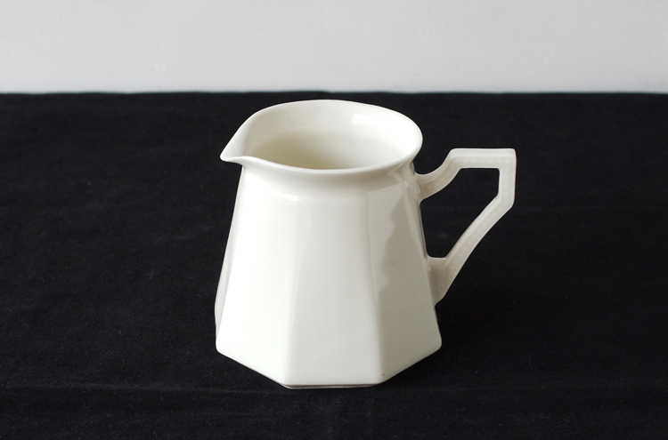 NomuraTakuya_OctogonalPitcher