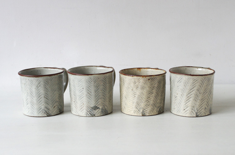 Lion_HorikobikiMugST2