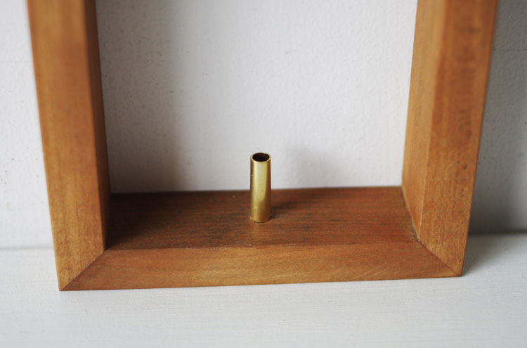 MWCkoba_FlowervaseHouseFlame